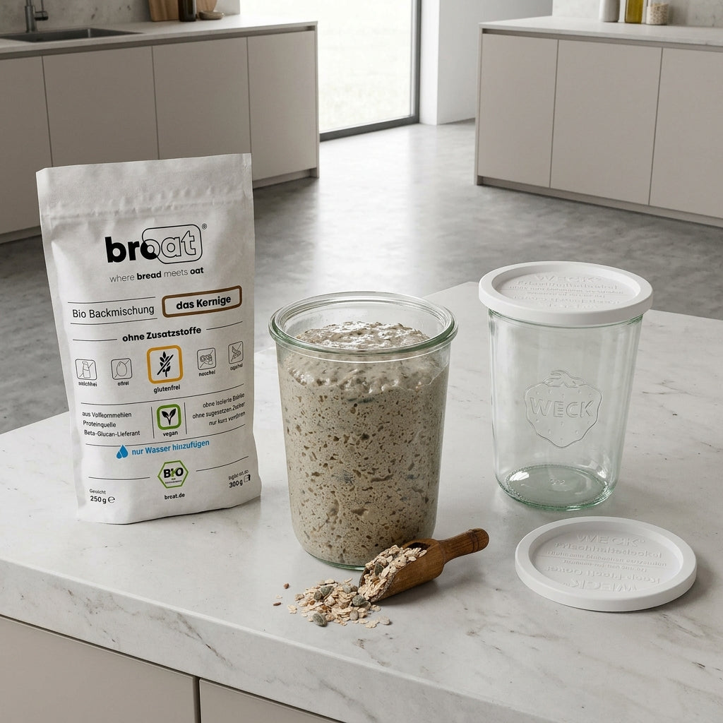 broat Bio-Backmischung das Kernige mit befülltem Weckglas, Holzlöffel und leerem Vorratsglas – glutenfreies Brot Starter-Set ohne Zusatzstoffe