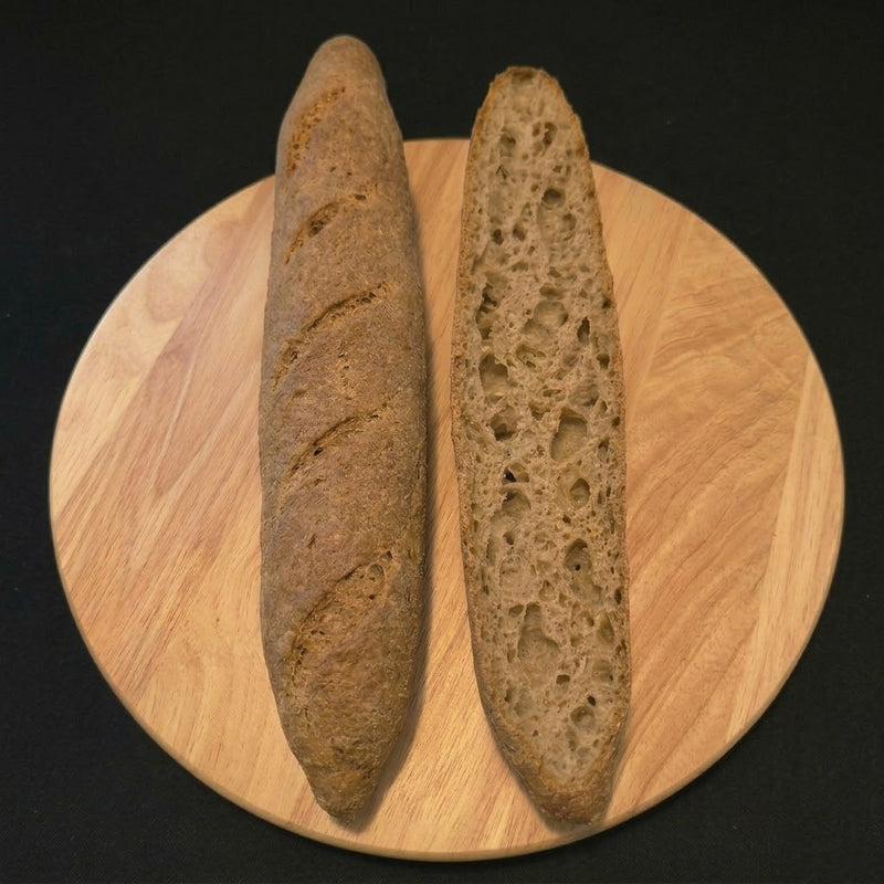 Glutenfreie Baguettes aus broat® Meisterstück – knusprige Kruste, freigeschoben, ideal bei Zöliakie und Glutenunverträglichkeit, ohne Laktose