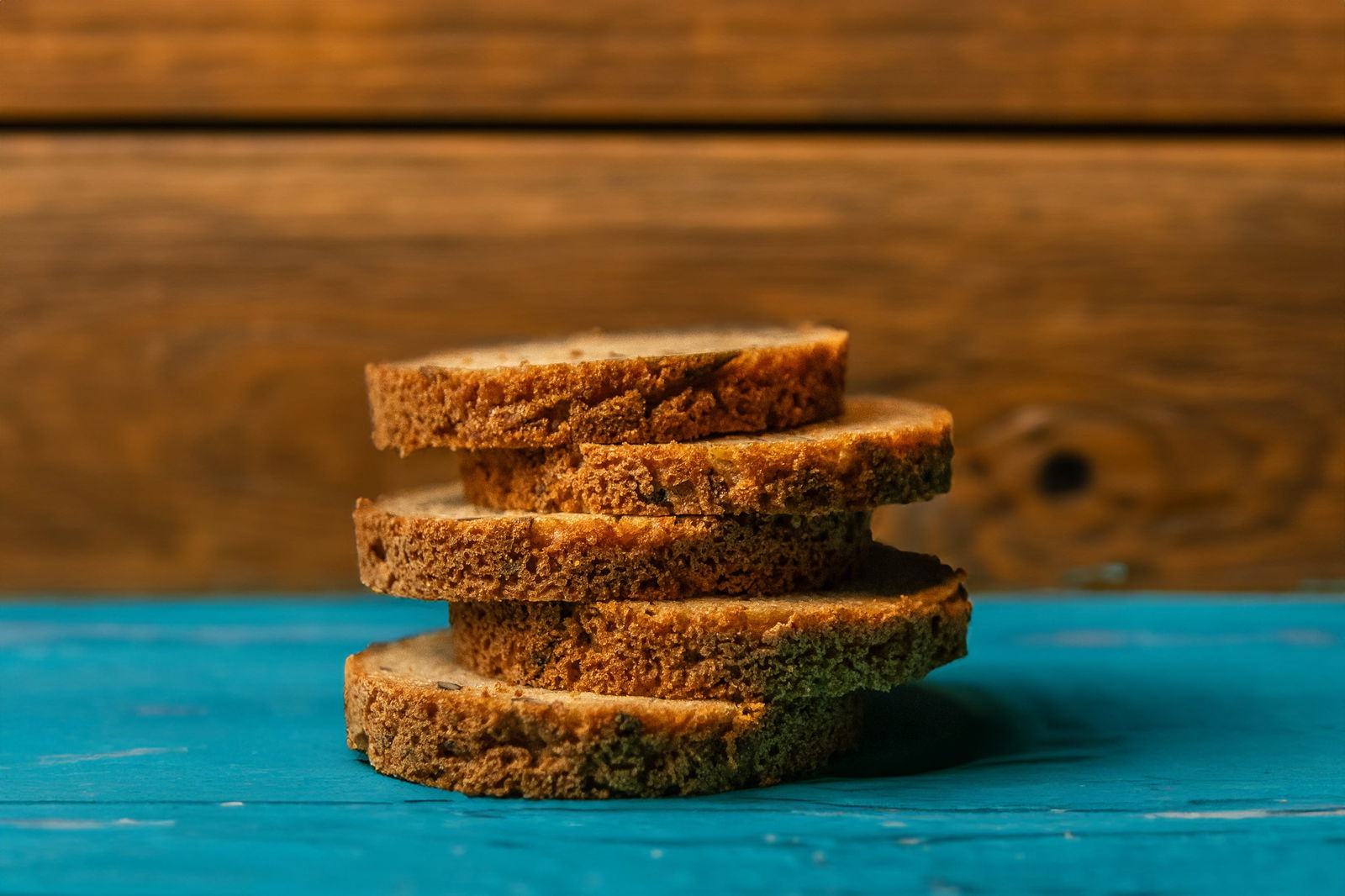 Glutenfreie Bio Backmischung Broat® – perfekt für Brot im Weckglas gebacken, ohne Zusatzstoffe, ballaststoffreich, zuckerarm und ideal für Single-Haushalte. Abgebildet als Endprodukt